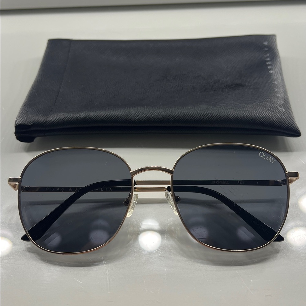 ‘Jezabell’ Quay Sunglasses